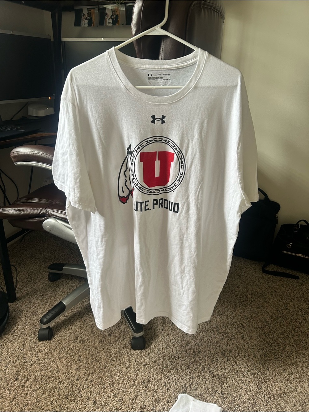 Under Armour White Short-Sleeve 'Ute Proud' Graphic Tee with Red Logo